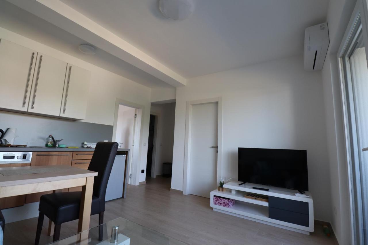 Medulin - Dani Apartment Buitenkant foto