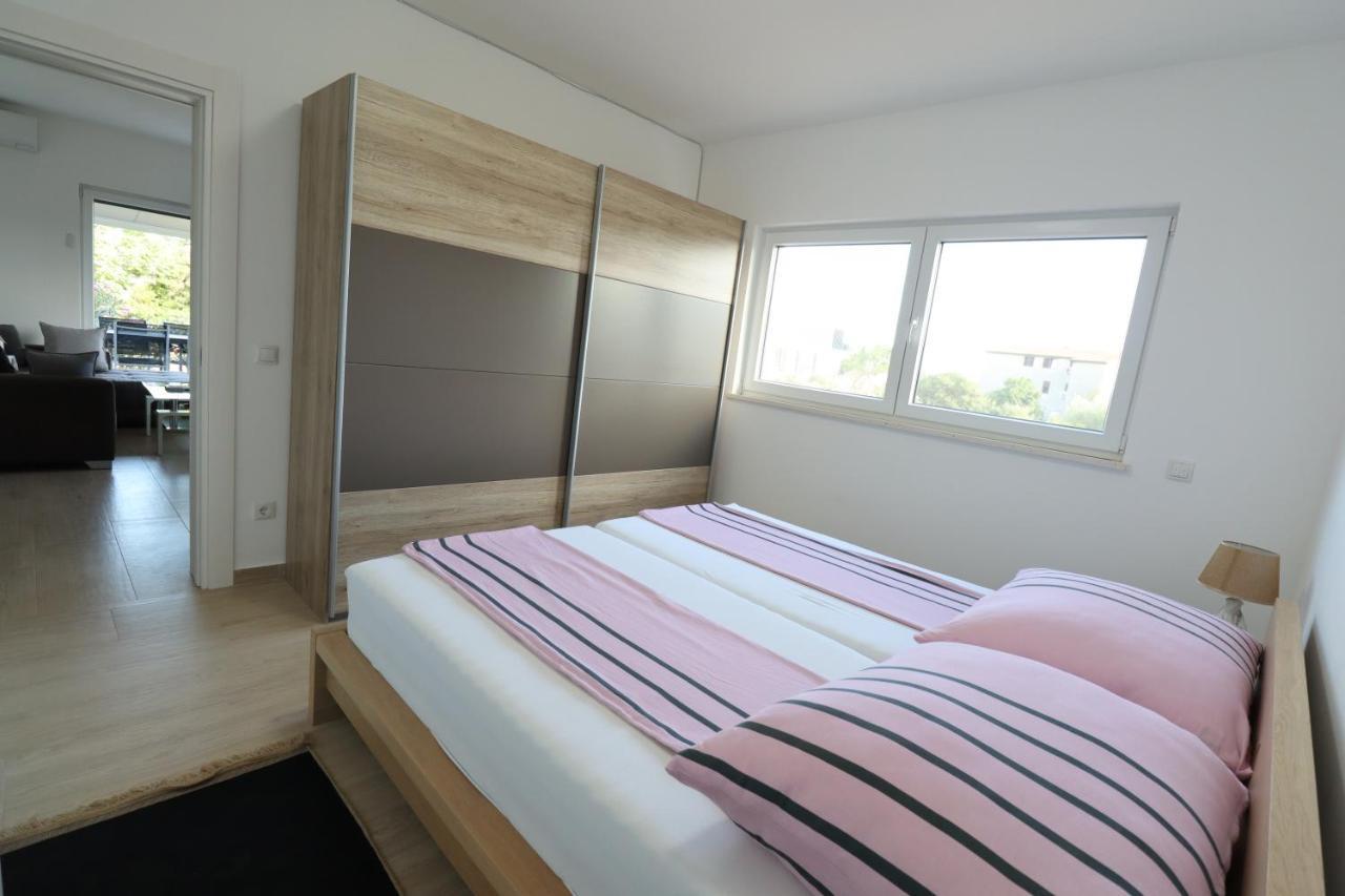 Medulin - Dani Apartment Buitenkant foto